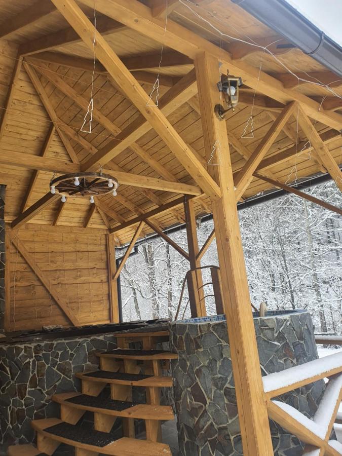 Садиба У Курила З Сауною Та Чаном На Дровах Shepot Exterior photo