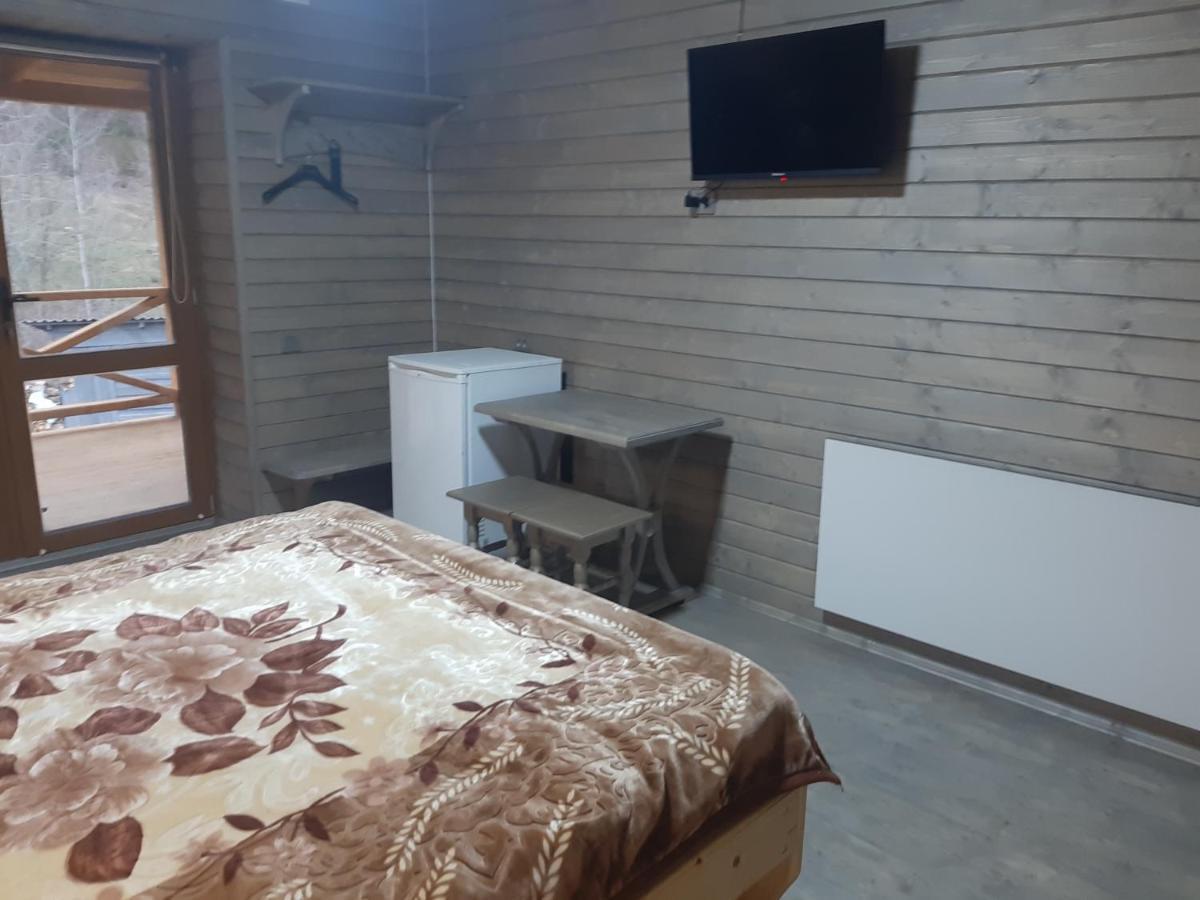 Садиба У Курила З Сауною Та Чаном На Дровах Shepot Exterior photo